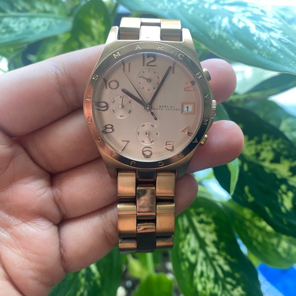 Rose gold Marc Jacobs watch